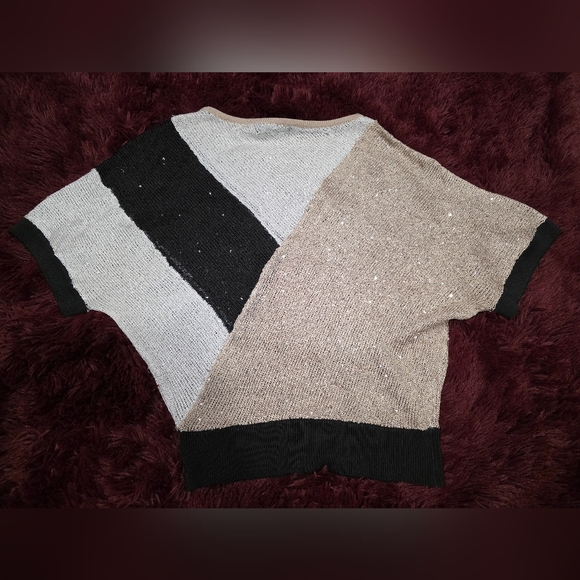 Colorblock Sequin Sweater - Picture 3 of 4